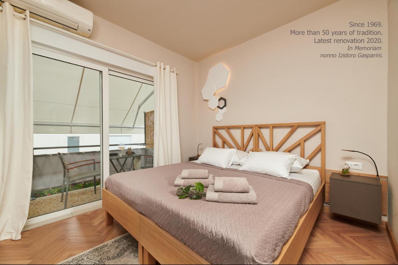 Rooms Izidoro Gasparini อูมัค ภายนอก รูปภาพ
